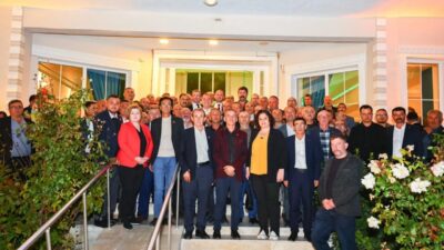Manisa Büyükşehir Belediye Başkanı Besim Dutlulu, Demirci’de muhtarlarla bir araya