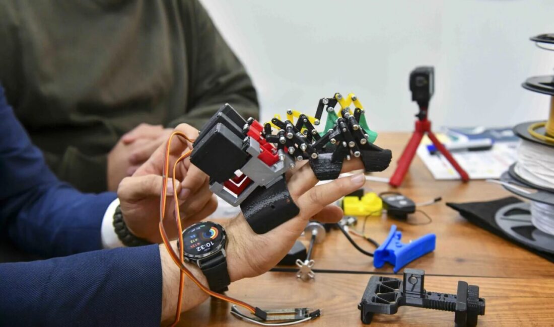 Ankara Büyükşehir Belediyesi, Meteoroloji Öğrenci Çalışma İstasyonu’nda “Teknoloji, Robotik ve