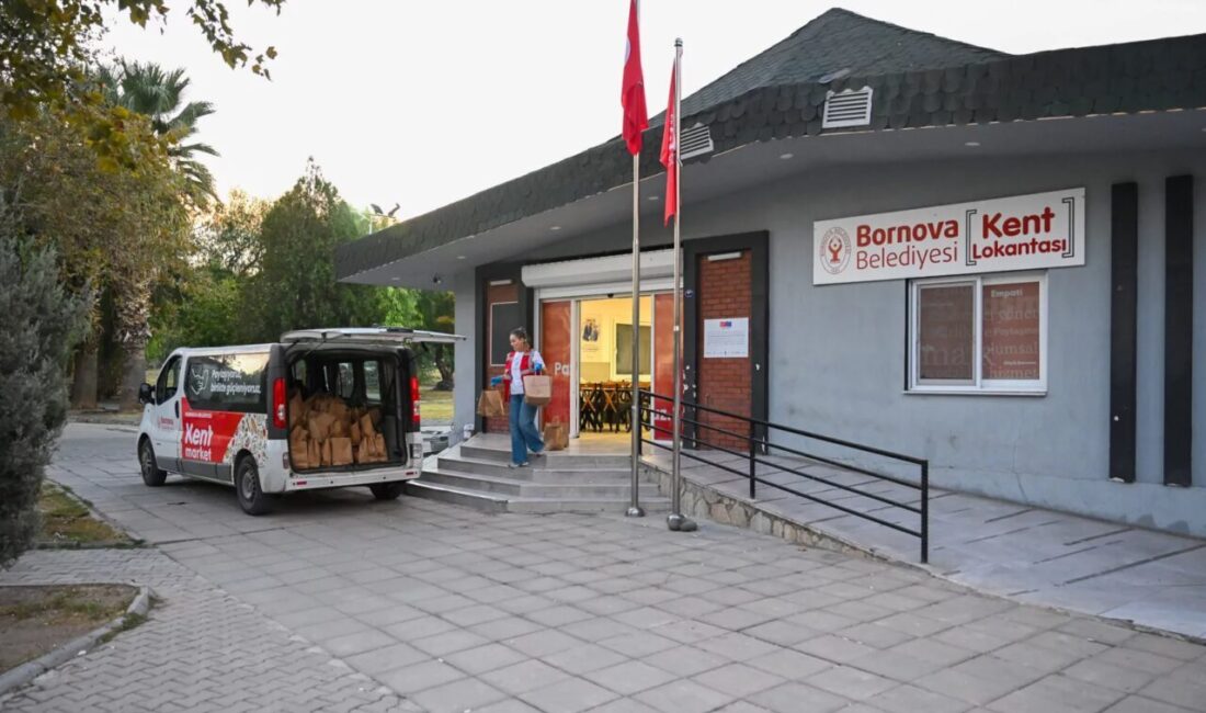Bornova Belediyesi, öğrencilerin beslenme ihtiyacına destek olmak amacıyla okullarda kumanya