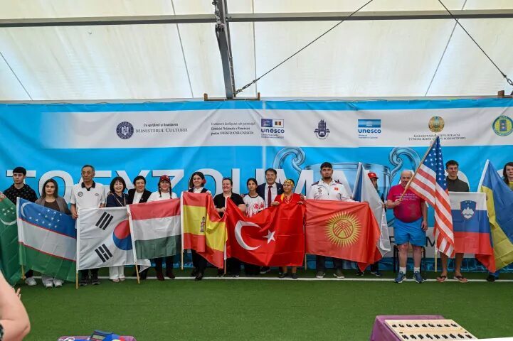 Bükreş'te 21-27 Eylül tarihlerinde düzenlenen 11. Uluslararası KURULTAI Festivali, 40'tan