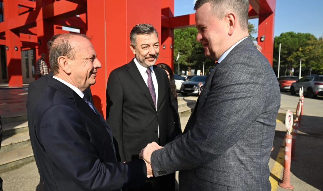 ABD İstanbul Başkonsolosu Michael Lally, BTSO’yu ziyaret ederek Bursa iş