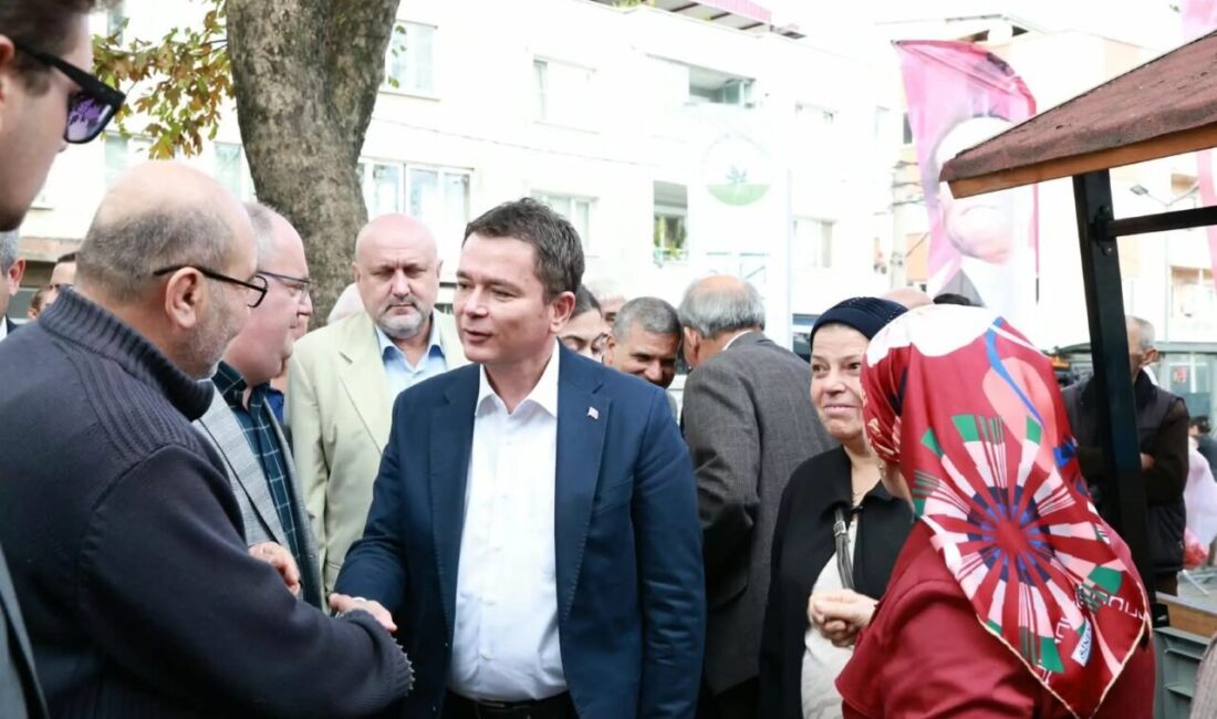 Bursa'da Osmangazi Belediye Başkanı Erkan Aydın, ilçedeki mahalleleri tek tek