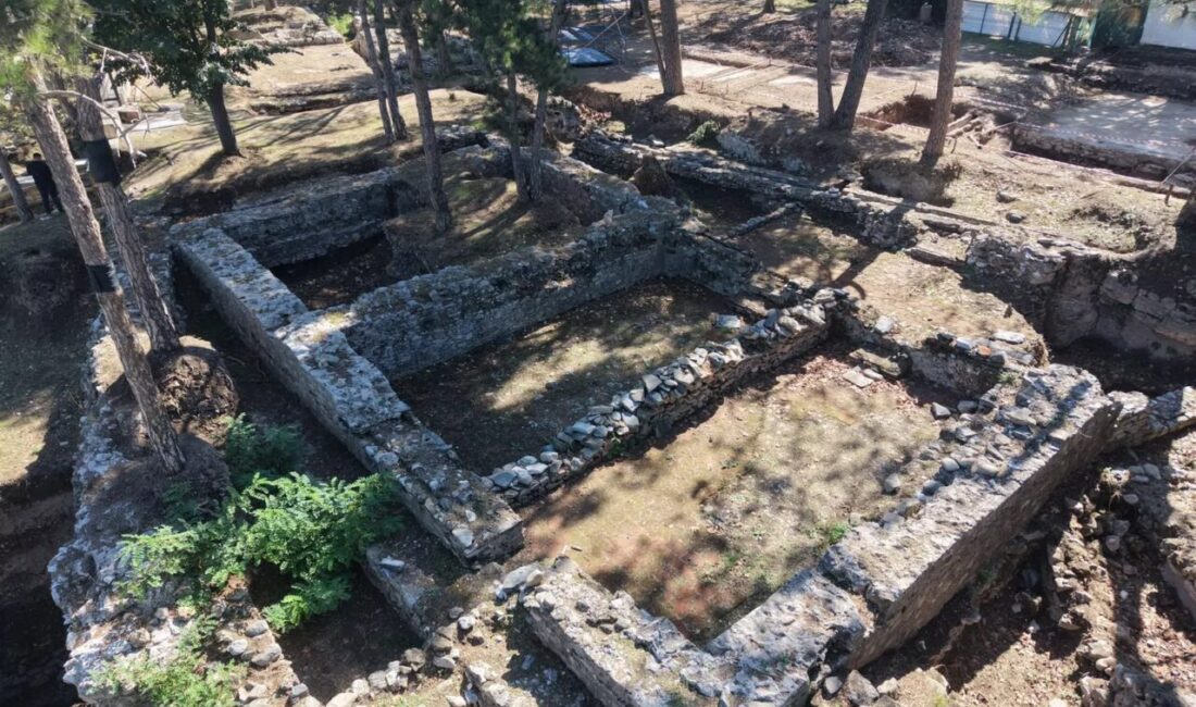 Bursa Büyükşehir Belediyesi Başkan Vekili Şahin Biba, Tophane’deki Bizans galerilerinde