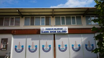 Bursa'da Yenişehir Belediyesi Kadın Spor Salonu, gerçekleştirilen yenileme çalışmalarının ardından
