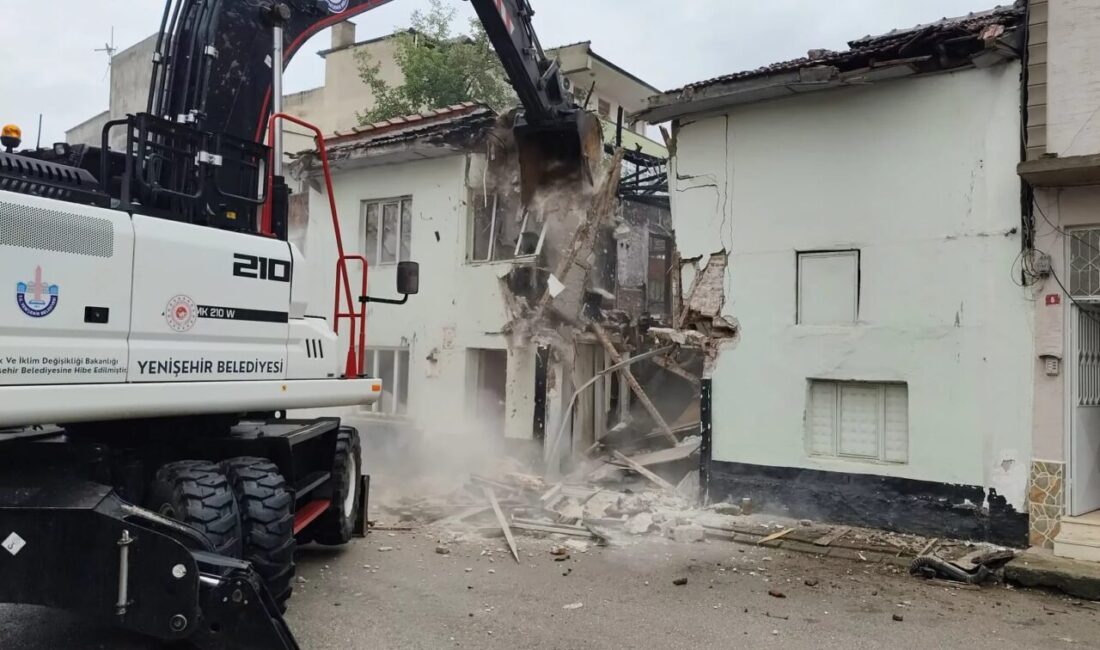 Yenişehir Belediyesi, ilçe merkezinde can ve mal güvenliği açısından risk