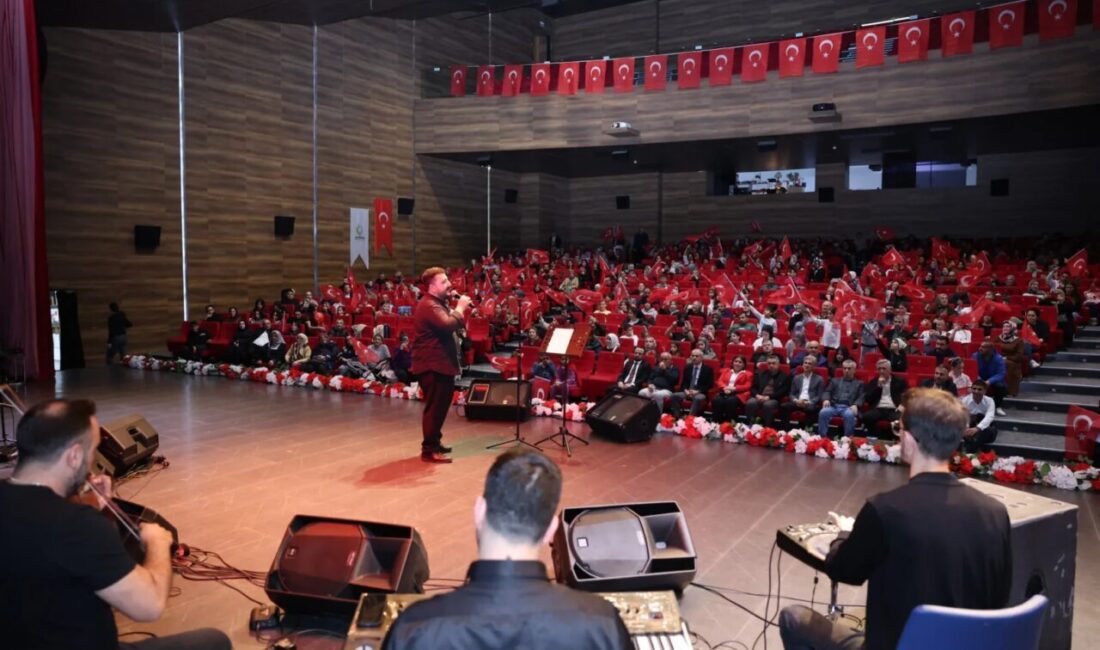 Çayırova Belediyesi’nin dün gerçekleştirdiği 29 Ekim Cumhuriyet Bayramı konseri büyük