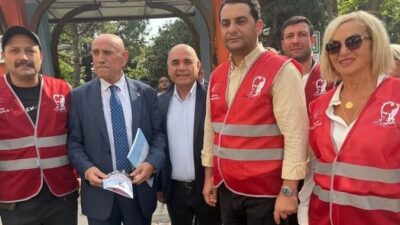 CHP Genel Başkan Yardımcısı Yıldırım Kaya, Beşiktaş’ta yaptığı açıklamada okullardaki