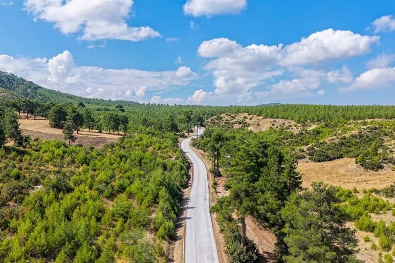 Denizli Büyükşehir Belediyesi, kırsal kesimdeki ulaşım altyapısını güçlendirme vizyonu doğrultusunda,