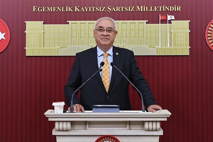 DSP Genel Başkanı Önder Aksakal, fon soruşturmalarına ilişkin yaptığı açıklamada,