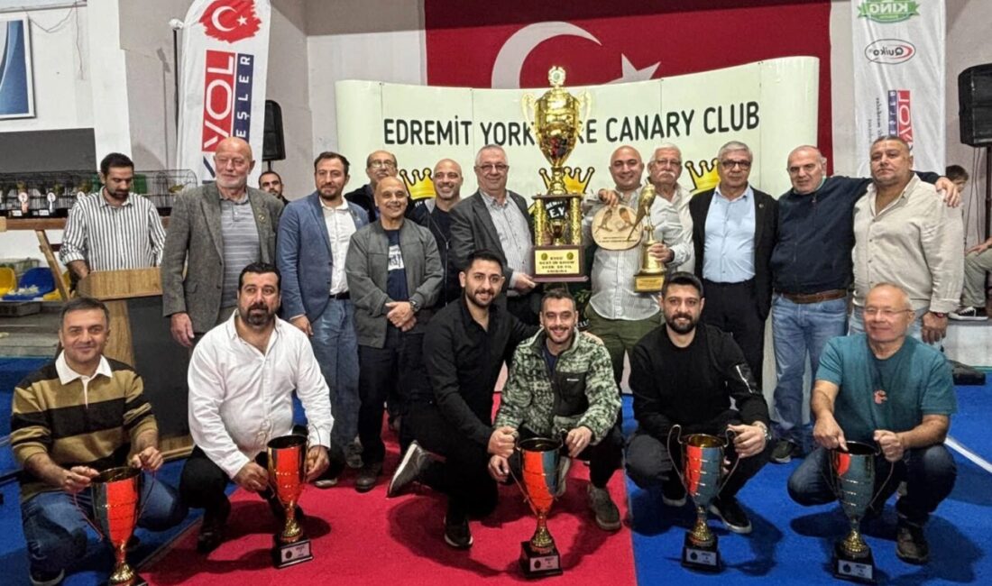 Edremit dünya en büyük Yorkshire Kanarya Yarışması’na ev sahipliği yaptı.