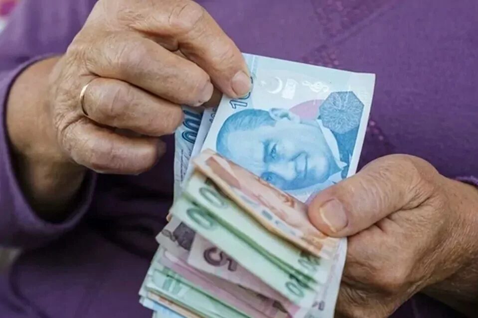 Tekirdağ Büyükşehir Belediyesi, artan hayat pahalılığı karşısında dar gelirli emeklilerin