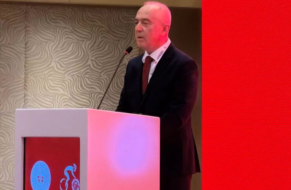 Türkiye Bisiklet Federasyonunun Genel Kurulunda Emin Müftüoğlu yeniden başkan seçilerek