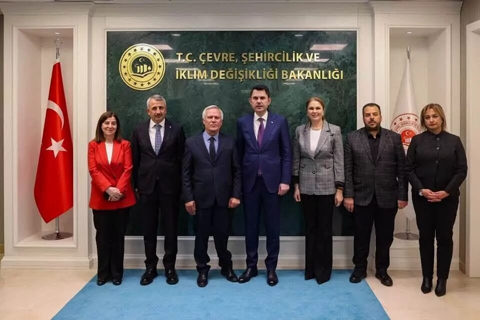 Esetçe Belediye Başkanı Cemal Deniz, Esetçe’nin öncelikli projelerini Ankara’da Çevre,