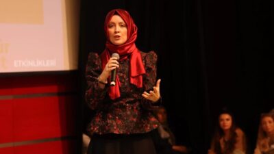 Gebze Okur Projesi kapsamında, Uzman Psikolog Hatice Kübra Tongar Gebze