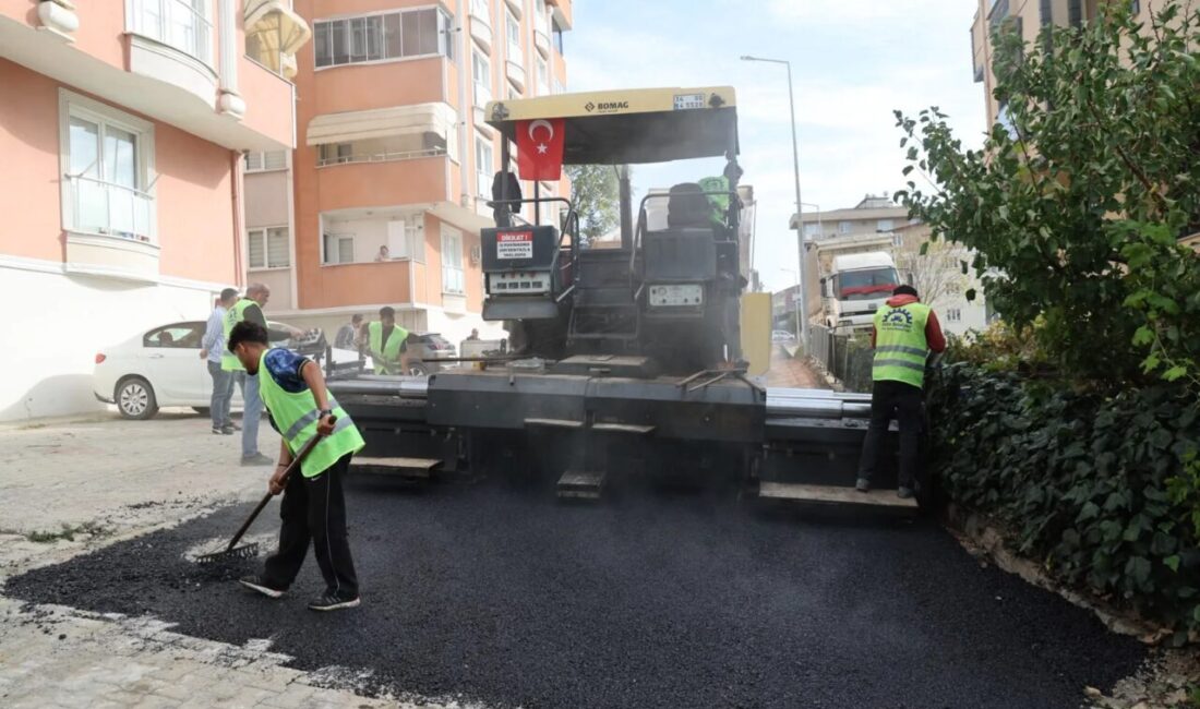 Gebze Belediyesi ekipleri, elverişli hava koşullarını fırsata çevirerek ilçe genelindeki