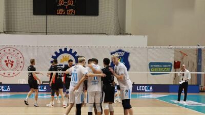 SMS Grup Efeler Ligi’nde mücadele eden Gebze Belediyespor, sahasında oynadığı