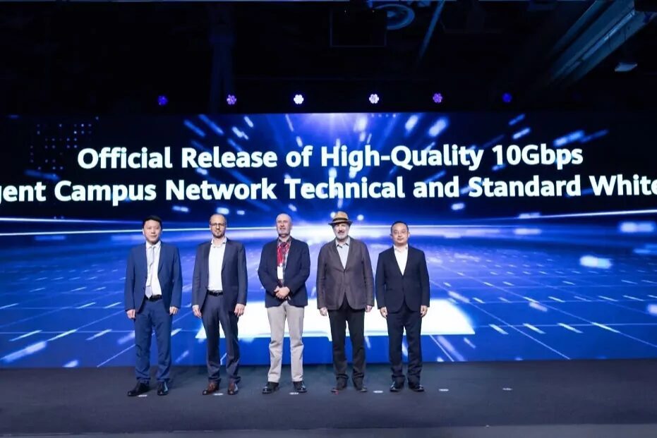 Huawei, küresel endüstri kuruluşları ve öncülerle birlikte Huawei Ağ Zirvesi
