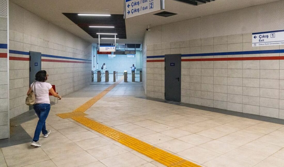 İzmir Büyükşehir Belediyesi, araç ve yaya trafiğinin yoğun olduğu İzmir