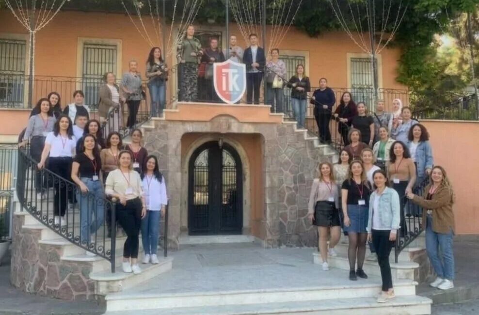 İzmir'de Narlıdere Belediyesi, özel çocuklar ile yaşadığı şehri tanıma fırsatı