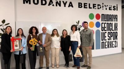 İzmit Belediyesi ile Mudanya Belediyesi, engelli ve yaşlılara yönelik hizmetlerde