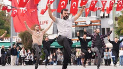 Kocaeli Büyükşehir Belediyesi bünyesindeki Büyükşehir Belediyesi Konservatuvarı Halk Dansları Bölümü,