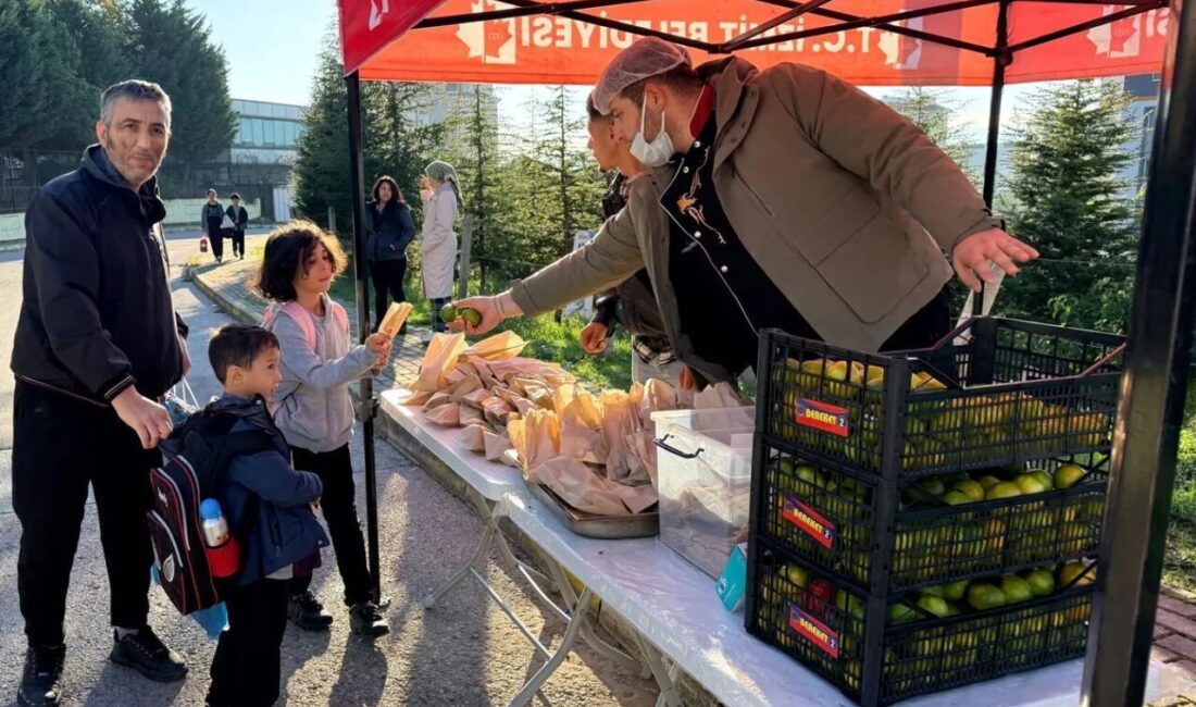 İzmit Belediyesi, Beslenme Saati Projesi kapsamında Ertuğrulgazi, Fatma Seher ve