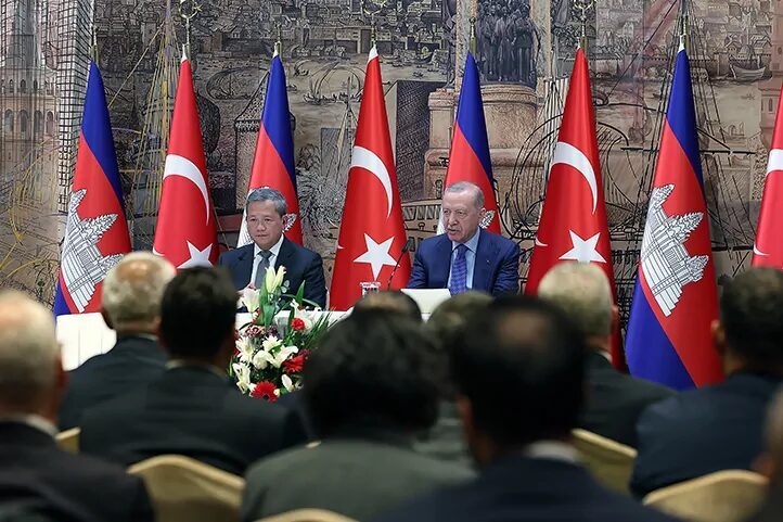 Cumhurbaşkanı Recep Tayyip Erdoğan, Kamboçya Başbakanı Hun Manet ile düzenlenen