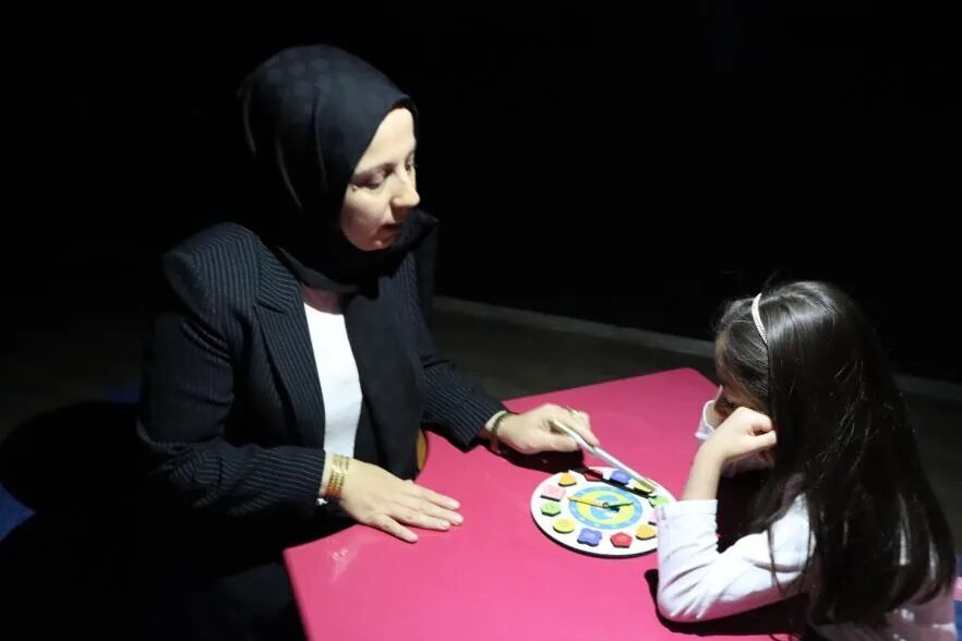Otizm Merkezi, özel gereksinimli çocuklara özel eğitimden müzik eğitimine, dil