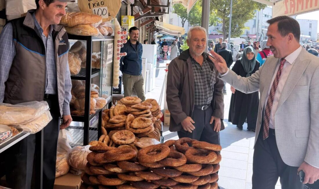 Konya'da Karatay Belediye Başkanı Hasan Kılca, Aziziye Camii çevresindeki çarşılarda