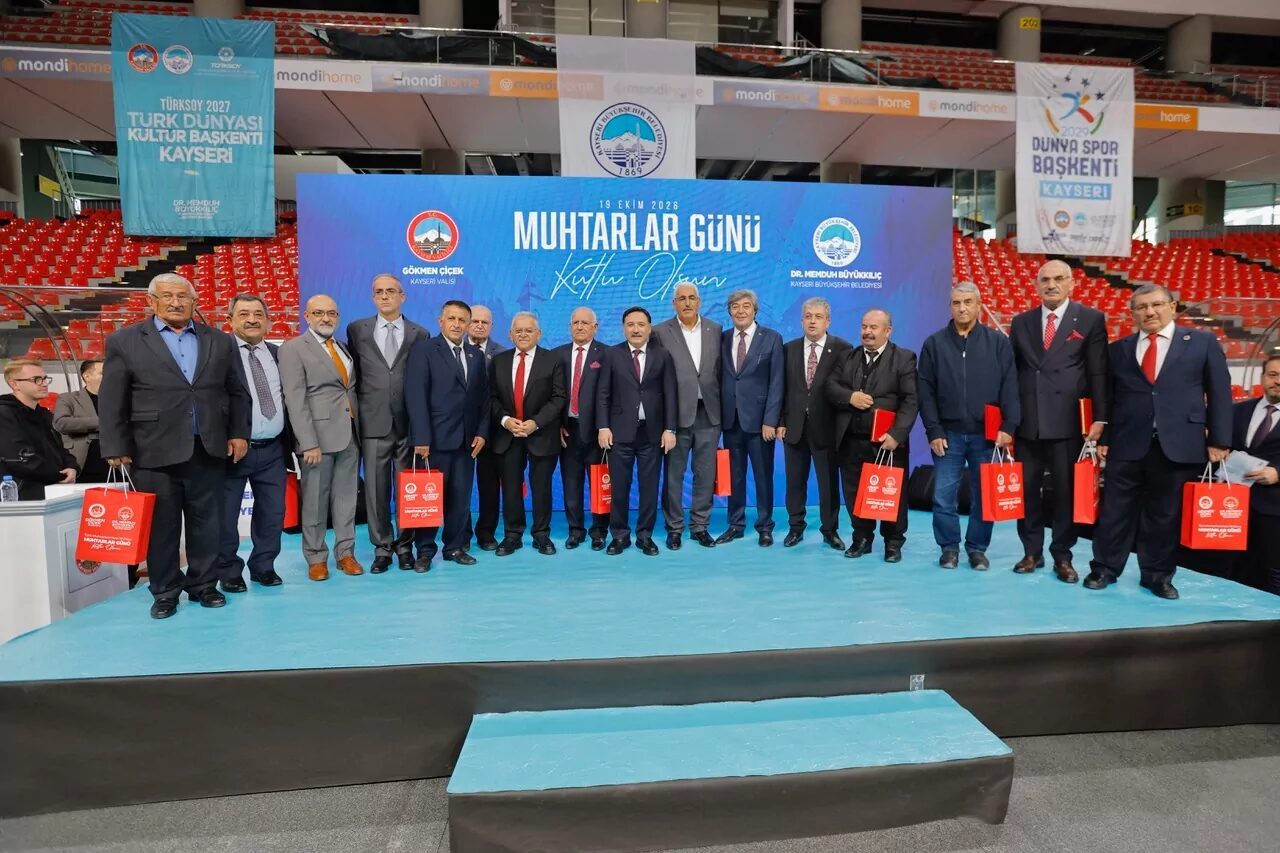 Kayseri Büyükşehir Belediye Başkanı Dr. Memduh Büyükkılıç, Muhtarlar Günü dolayısıyla