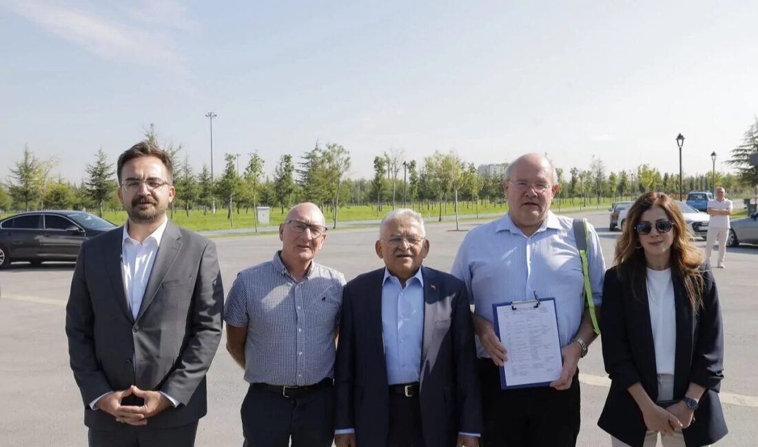 Kayseri Büyükşehir Belediye Başkanı Dr. Memduh Büyükkılıç, 1 milyon 260