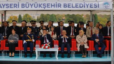 Kayseri Büyükşehir Belediye Başkanı Dr. Memduh Büyükkılıç, Cumhuriyet’in 103’üncü kuruluş