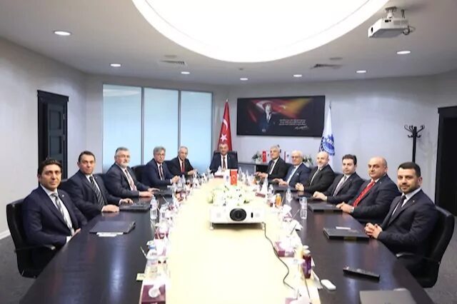 Kayseri Sanayi Odası (KAYSO) Yönetim Kurulu, organ seçimlerinin ardından ilk