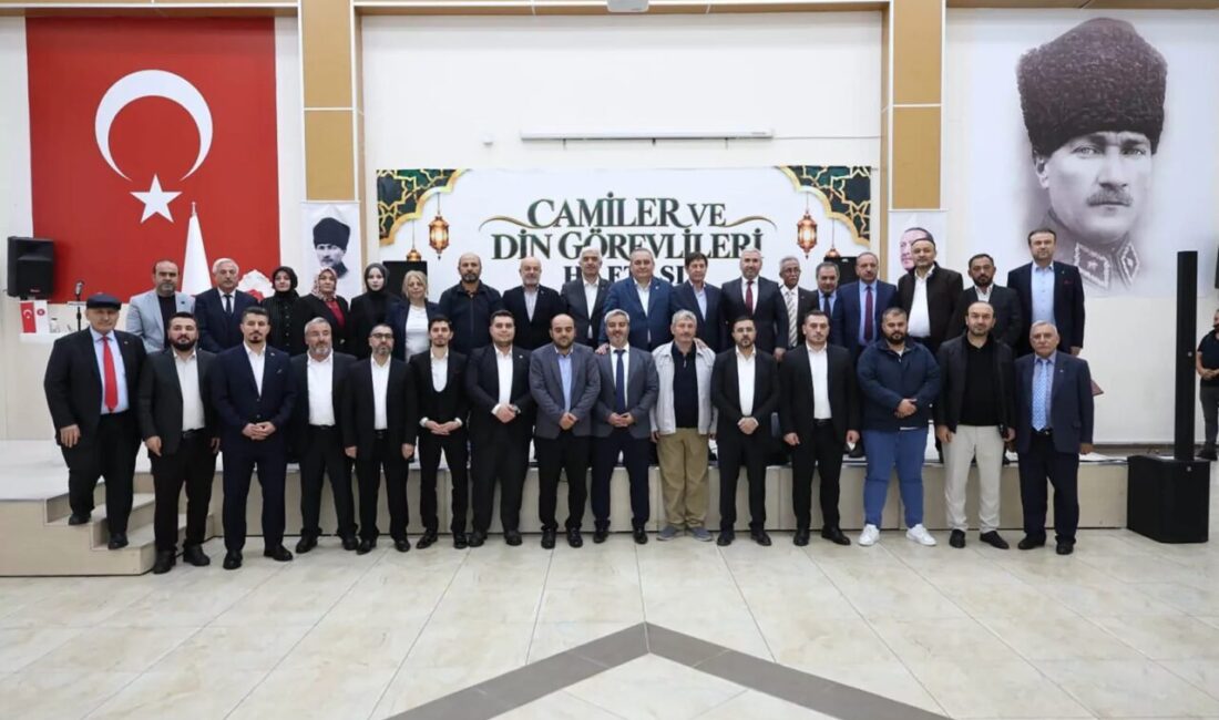 Camiler ve Din Görevlileri Haftası kapsamında düzenlenen programda birlik, dayanışma