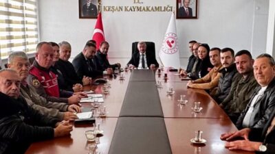 Edirne'nin Keşan ilçesinde Kaymakam Aziz Mercan başkanlığında toplanan İlçe Spor