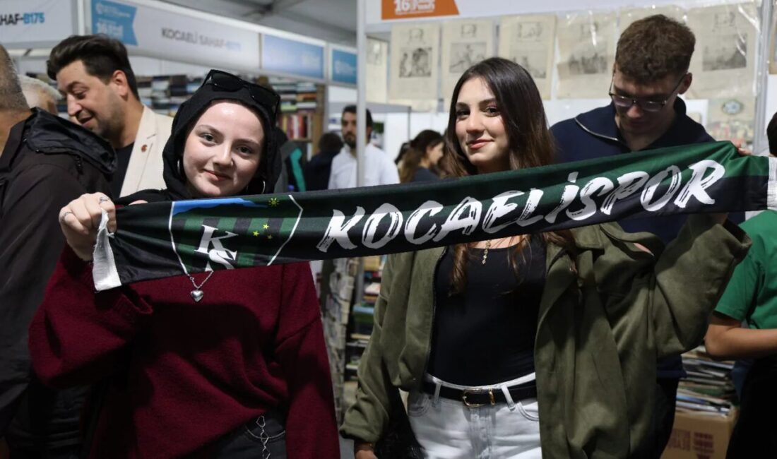 16. Uluslararası Kocaeli Kitap Fuarı’nda yerini alan Kocaelispor standı, Yeşil-Siyahlı