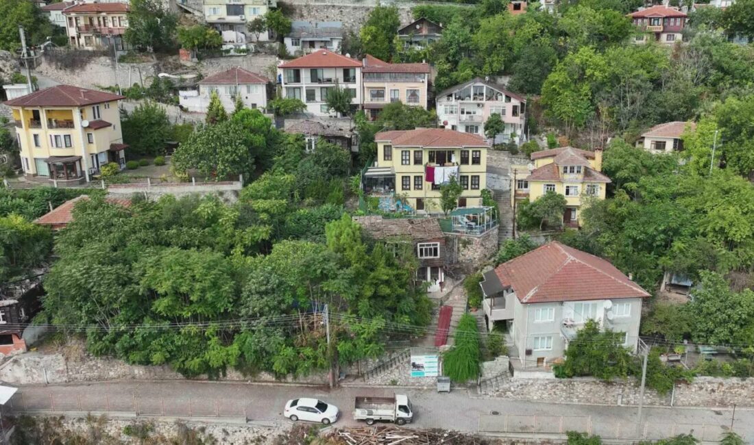 Kocaeli Büyükşehir Belediyesi, İzmit’in tarihi dokusunu yaşatan önemli yapılardan birini