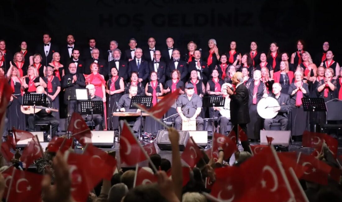 İzmit Belediyesi, Cumhuriyet’imizin 103’üncü yıl dönümü kutlamaları kapsamında Türk Sanat