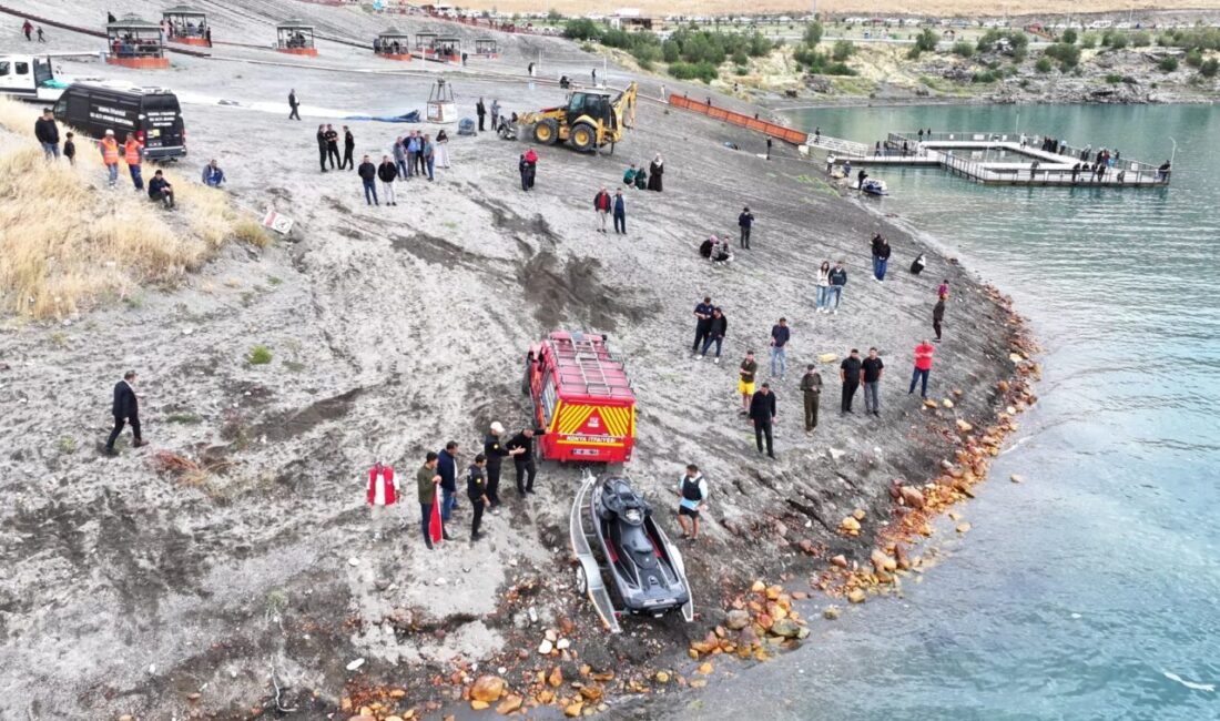 Konya Büyükşehir Belediyesi’nin öncülüğünde yürütülen Konya Karapınar Jeoparkı Projesi kapsamında