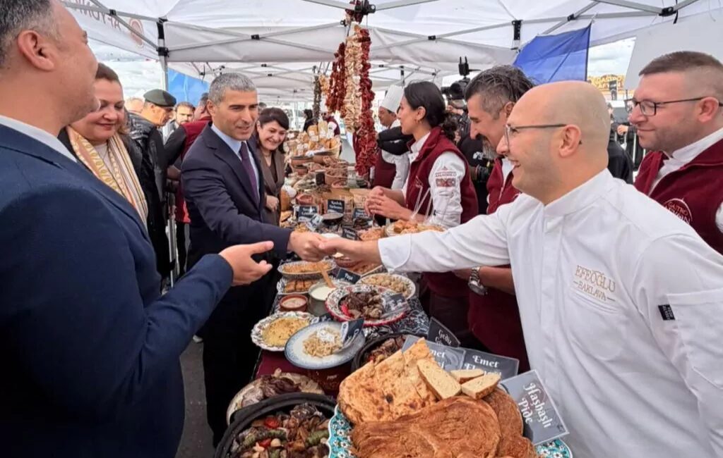 Kütahya Belediyesi, 8. Afyon Gastronomi Festivali’nde coğrafi işaretli yöresel ürünlerini