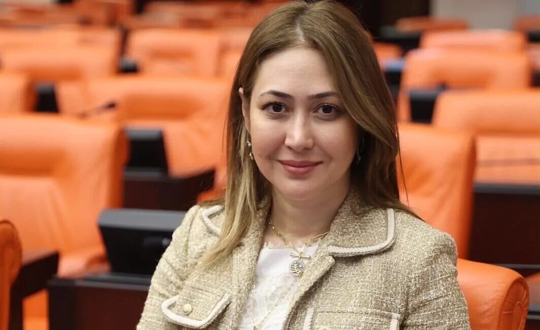 MHP Kahramanmaraş Milletvekili Zuhal Karakoç, geçirdiği trafik kazasının ardından hava
