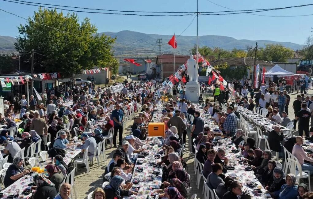 Tekirdağ’ın Süleymanpaşa ilçesine bağlı Semetli Mahallesi, tarihsel bir buluşmaya ev