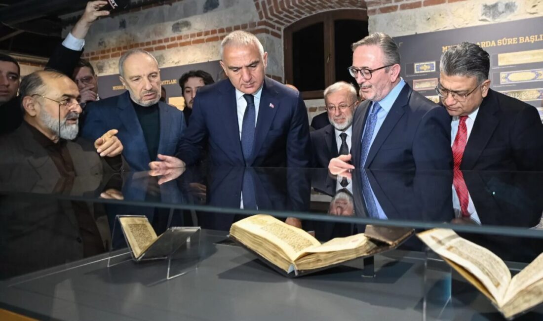 Kültür ve Turizm Bakanı Mehmet Nuri Ersoy, dünyaca tanınan hattat