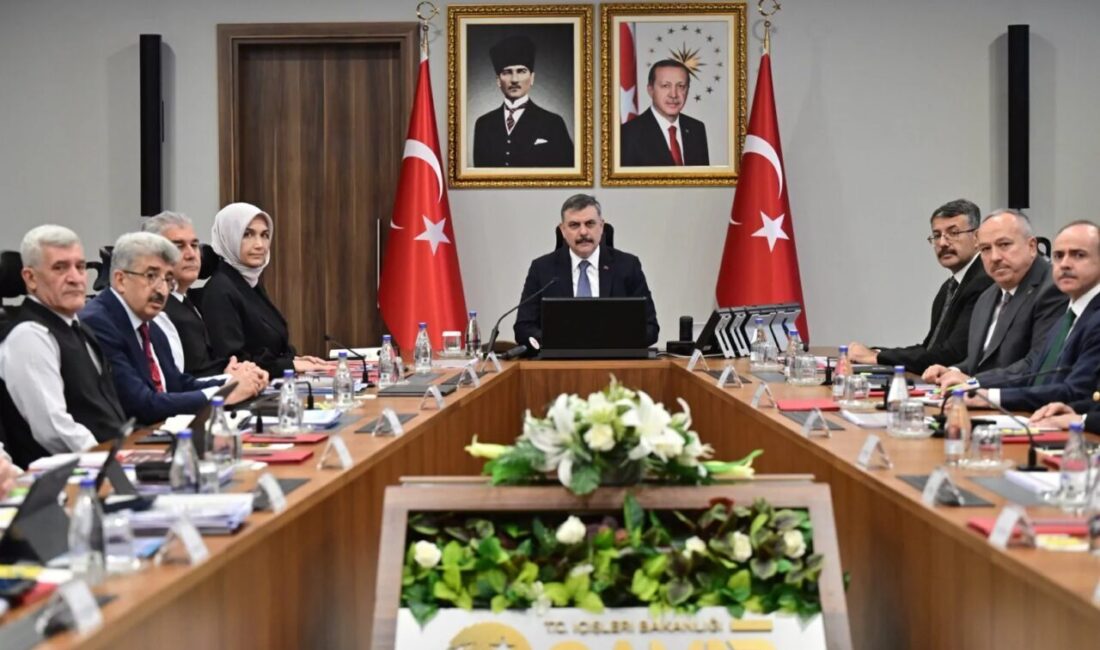 İçişleri Bakanı Mustafa Çiftçi, okul güvenliğine yönelik tedbirlerin artırılacağını açıkladı.