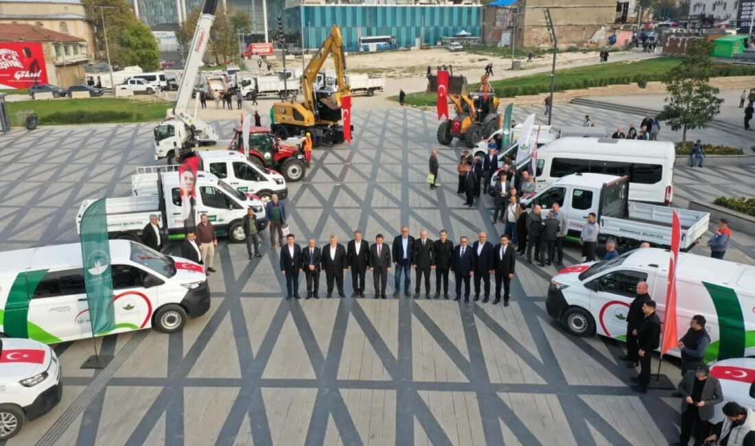 Bursa'da Osmangazi Belediyesi, ilçede yaşayan vatandaşlara daha güçlü ve kaliteli