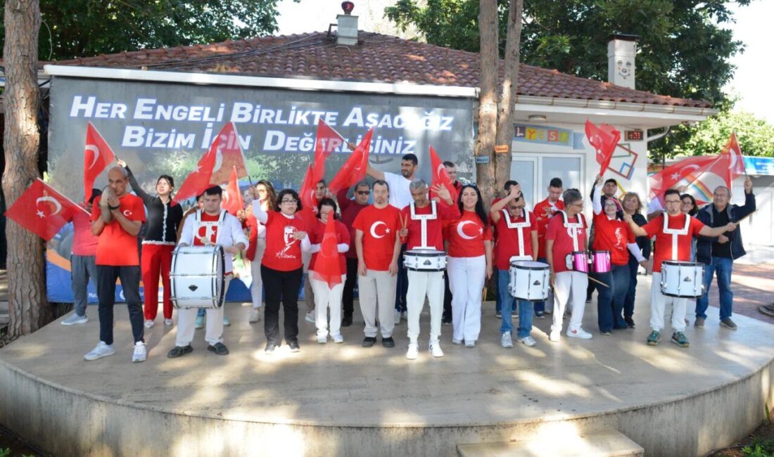Muratpaşa Belediyesi Adalya Vakfı Engelsiz Kafe’nin özel gereksinimli bireyleri, 29