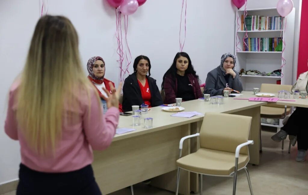Tekirdağ Büyükşehir Belediyesi, meme kanserine karşı toplumsal duyarlılığı artırmak ve