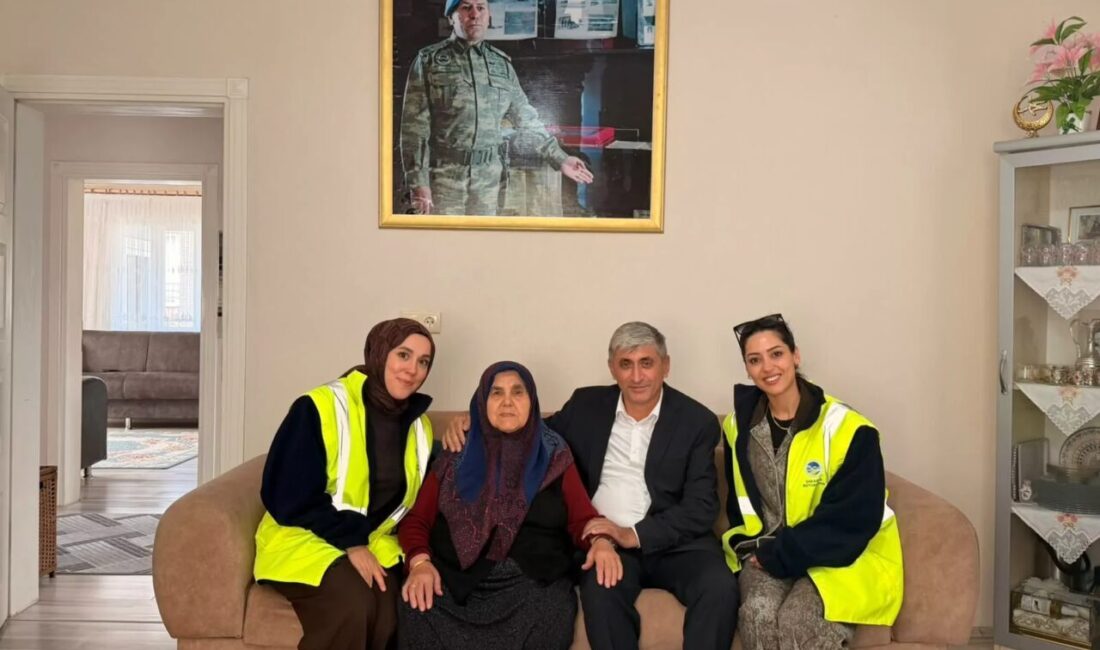 Sakarya Büyükşehir Belediyesi YADEM ekipleri, 1 Ekim Dünya Yaşlılar Günü’nde