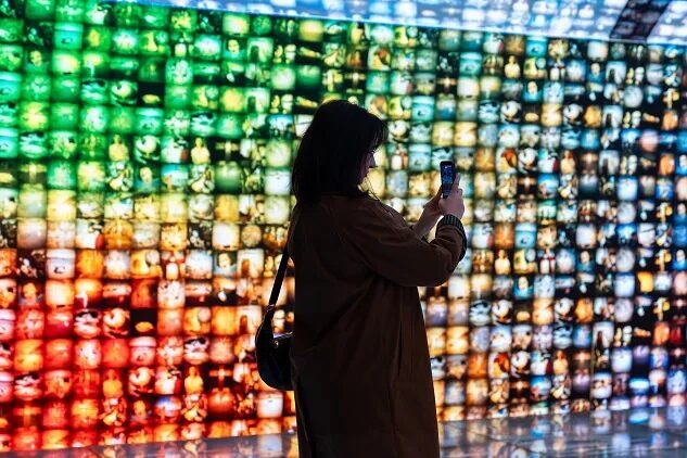 Dünyanın 14 şehrinde yüz binlerce ziyaretçiye ulaşan uluslararası Dalí Cybernetics: