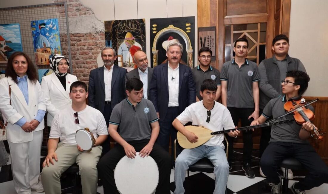 Kayseri Melikgazi Belediyesi’nin Hunat Mahallesinde hayata geçirdiği, görsel sanatlar, güzel
